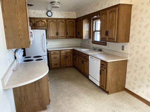 3752 78th St, Milwaukee WI  53220-1604 exterior