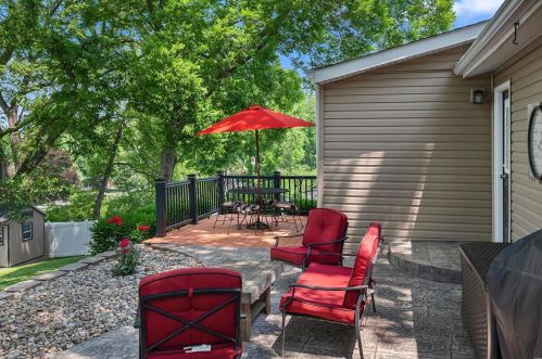 995 Sandstone Dr, Saint Louis MO 63146-5033 exterior