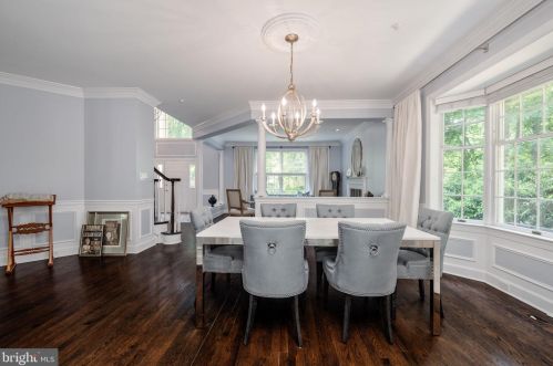 1941 Valleywood Rd, Mc Lean VA  22101-4931 exterior