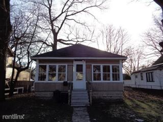 2828 8th St, Meskegon MI  49444-1927 exterior