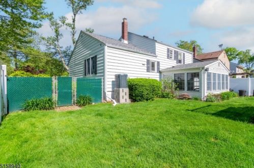 1021 Jefferson Ave, Rahway NJ 07065-2721 exterior