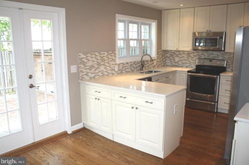 4223 36th St, Arlington VA  22206-1807 exterior