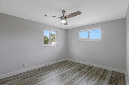 549 94 Ave, Naples FL 34108-2444 exterior