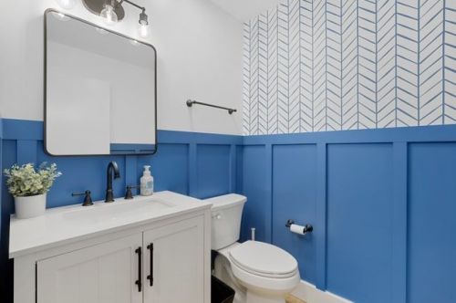 648 Oak St, Chicago IL  60610-7298 exterior