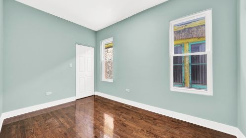 2052 68 Pl, Chicago IL 60629-4126 exterior