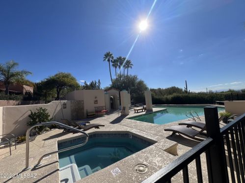 4630 Red Mesa Dr, Tucson AZ  85718-3565 exterior