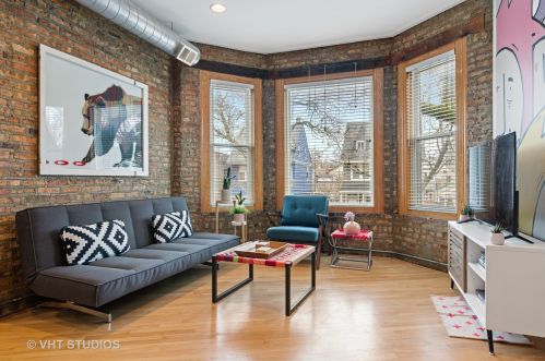 2139 Montrose Ave, Chicago, IL 60618-1719