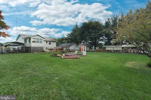 375 Basehoar School Rd, Littlestown PA 17340-9551 exterior