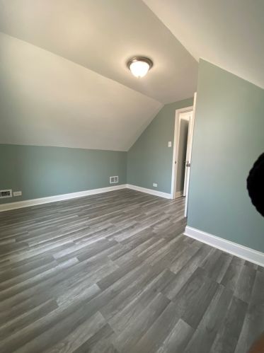 10334 Oglesby Ave, Chicago IL  60617-5631 exterior