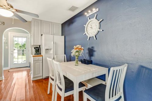 547 101 Ave, Naples FL 34108-3202 exterior