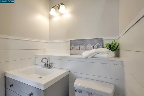 1214 Oregon St, Berkeley CA 94705-1106 exterior