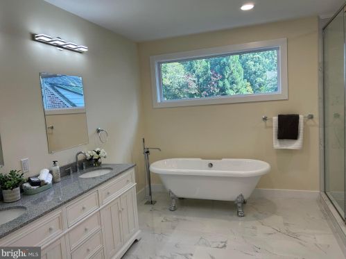 6005 Utah Ave, Washington DC 20015-1230 exterior