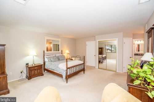 607 Sayre Dr, Princeton NJ 08540-5859 exterior