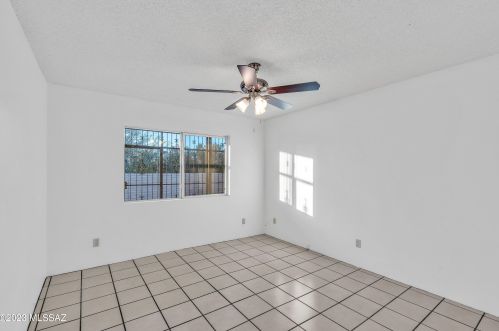 7860 Baker St, Tucson AZ  85710-2360 exterior