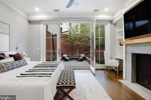 420 3rd St, Washington DC  20003-1930 exterior