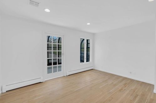 1120 Farmingdale Rd, Jackson Twp NJ  08527-1380 exterior