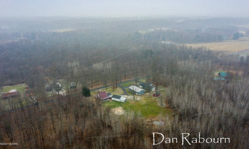 1662 136th St, Grant MI 49327-9643 exterior