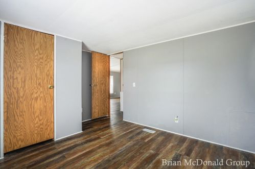 2295 136th St, Grant MI  49327-9643 exterior