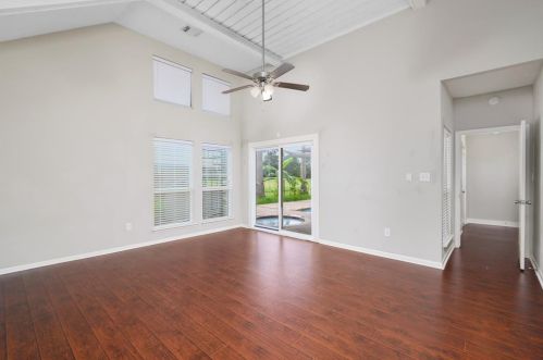 18706 Walden Frst Dr, Humble TX 77346-6002 exterior