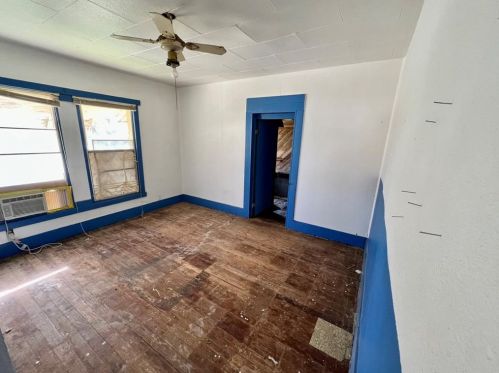 1107 Remington St, Graham TX 76450-2721 exterior