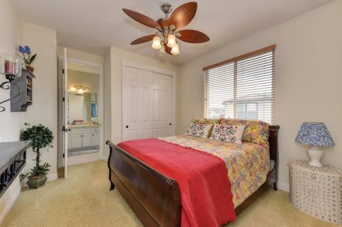 1009 Sandwick Way, Folsom CA 95630-6127 exterior