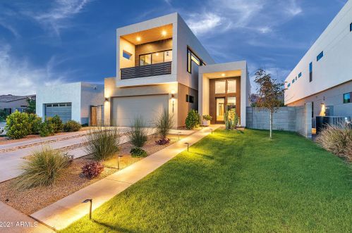 7729 13th Pl, Phoenix AZ  85020-4202 exterior