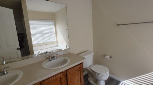 1013 College Park Rd, Fort Pierce FL 34953-5842 exterior