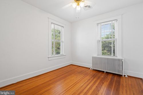 16 Masonic View Ave, Alexandria VA  22301-2204 exterior