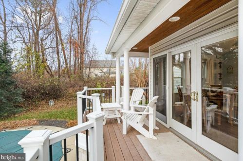 2949 Queensberry Dr, Huntingtown MD 20639-2306 exterior