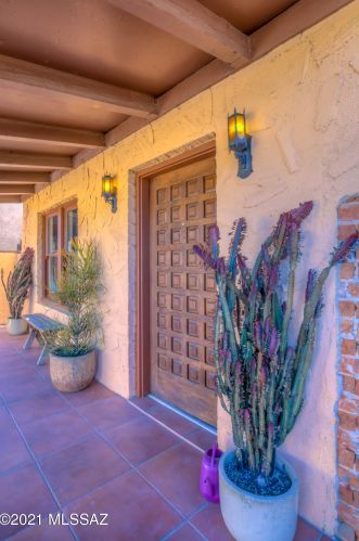 2716 6 St, Tucson AZ 85716-4862 exterior