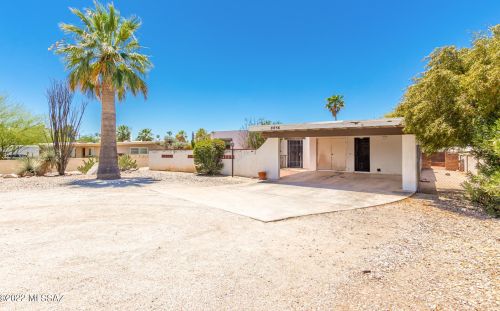 8856 Old Spanish Trl, Tucson AZ  85710-6250 exterior