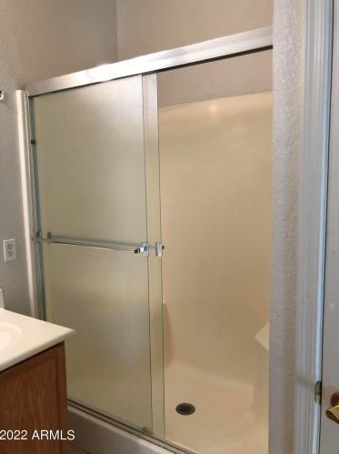 15109 29 St, Phoenix AZ 85042-8214 exterior