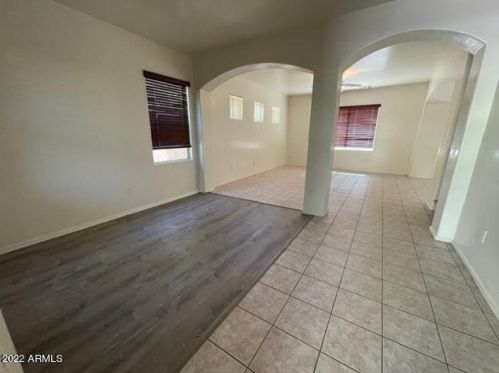 4021 Carter Rd, Phoenix AZ  85041-6059 exterior