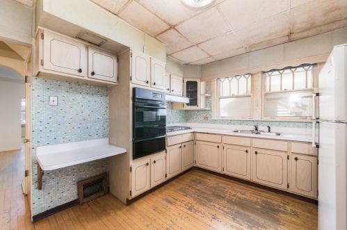 4815 Moody Ave, Chicago IL 60630-2909 exterior