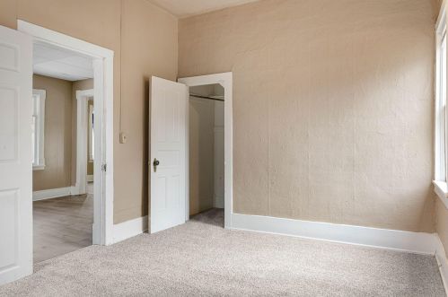 2131 Harrison Ave, Meskegon MI 49441-1490 exterior