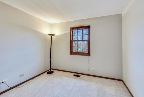 1312 Creighton Ave, Naperville IL 60565-2954 exterior