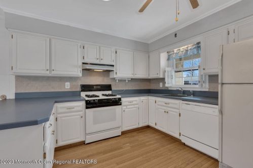 309 Eastham Rd, Point Pleasant Beach NJ 08742-2013 exterior