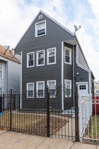 2923 Avers Ave, Chicago, IL 60618-7205