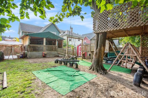 1121 Madison Ave, Grand Rapids MI 49507-1297 exterior