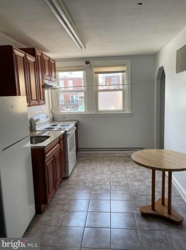 1928 Cottman Ave, Philadelphia PA 19149-1634 exterior