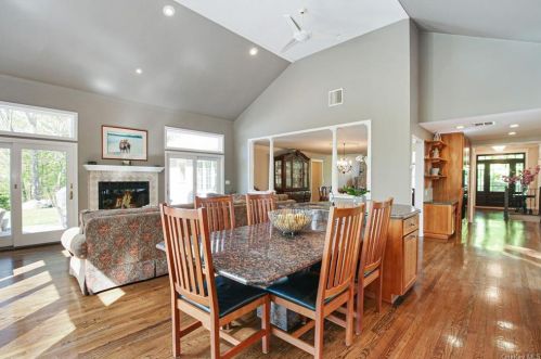 52 Banksville Rd, Armonk NY 10504-2642 exterior