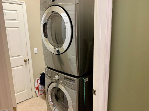 103 Burnt Pne Dr, Naples FL exterior