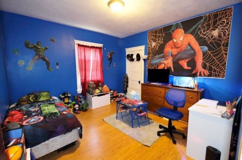 21 Woodward St, Worcester MA 01610-2937 exterior