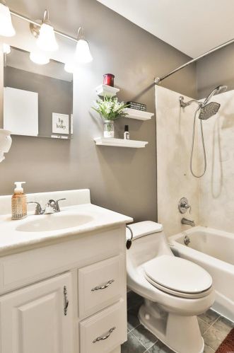 5321 Staely Ave, Saint Louis MO 63123-3652 exterior