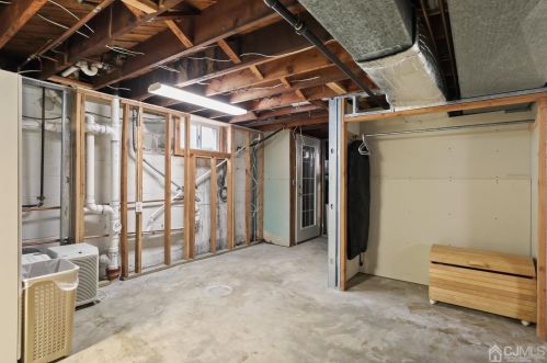 829 Evergreen Ct, New Brunswick NJ 08902-2314 exterior