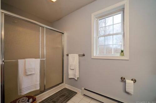 232 Burnham Rd, Exeter CT 06249-1404 exterior