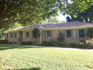 2368 Interlackin Cir, Cleveland, TN 37312-2230