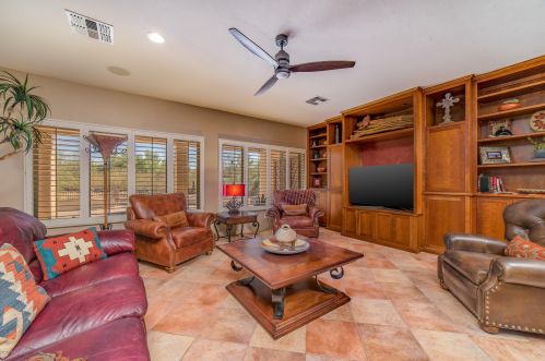 907 Night Heron Dr, Green Valley AZ 85614-6016 exterior