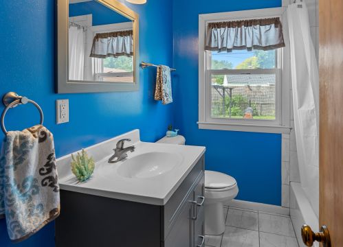 3319 Dayfield Ave, Milwaukee WI 53207-3112 exterior