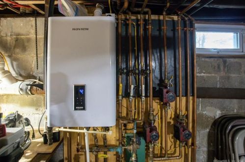 15 Prowitt St, Norwalk CT 06855-1220 exterior